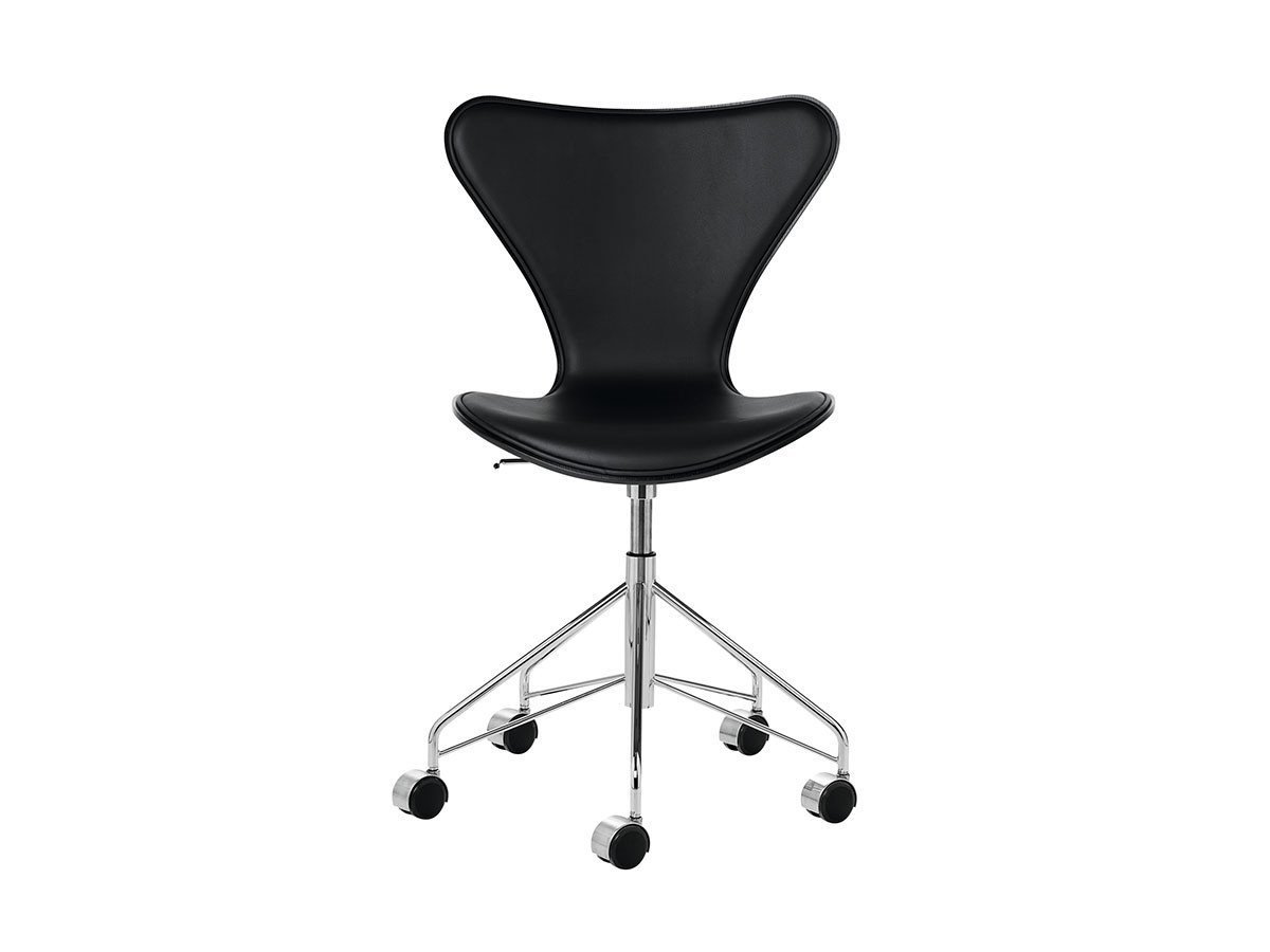 【フリッツ ハンセン/FRITZ HANSEN / GOODS】のSERIES 7 / セブンチェア フロントパディング キャスター付き回転ベース 3117 インテリア・キッズ・メンズ・レディースファッション・服の通販 founy(ファニー) 　ウッド　Wooden Design　キャップ　Cap, Baseball Cap　シェイプ　Shape, Slim Fit　シルク　Silk, 100% Silk　ファブリック　Fabric, Textile　フォルム　Silhouette, Form　送料無料　Free Shipping　おすすめ　Recommended / Our Picks　ホーム・キャンプ・アウトドア・お取り寄せ　Home Living / Home & Lifestyle / Camping Gear / Outdoor Camping　家具・インテリア　Home Furniture & Interior. Stylish & Functional Living Spaces　チェア・椅子　Seating & Chairs　オフィスチェア・在宅ワーク用チェア　Office & Desk Chairs　脚部:クローム仕上、キャスターキャップ:クローム仕上|ID: prp329100000005224 ipo3291000000034378025