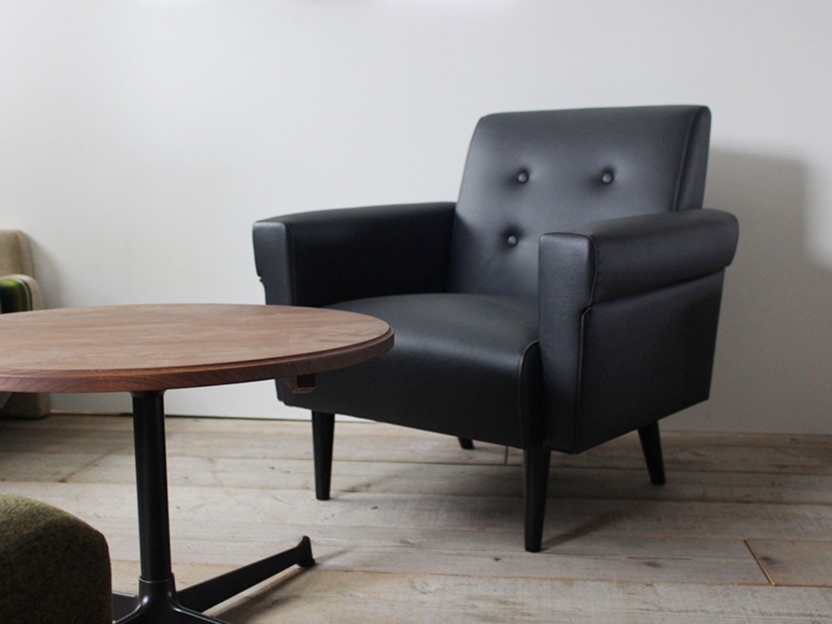 【スウィッチ/SWITCH / GOODS】のMarguerite Sofa 1P / マーガレット 1人掛けソファ インテリア・キッズ・メンズ・レディースファッション・服の通販 founy(ファニー) 　送料無料　Free Shipping　おすすめ　Recommend　コンパクト　Compact　フォルム　Form　マーガレット　Margaret　ホーム・キャンプ・アウトドア・お取り寄せ　Home,Garden,Outdoor,Camping Gear　家具・インテリア　Home Furniture & Interior. Stylish & Functional Living Spaces　ソファー　Sofa　張地:L-10 ランド ブラック(Cシリーズ)|ID: prp329100000005249 ipo3291000000030207854