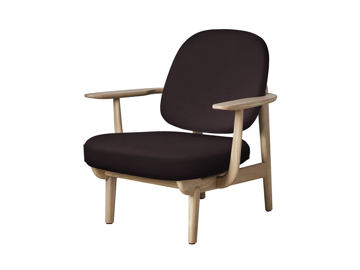 【フリッツ ハンセン/FRITZ HANSEN / GOODS】のFRED / フレッド ラウンジチェア JH97 インテリア・キッズ・メンズ・レディースファッション・服の通販 founy(ファニー) 　ウッド　Wooden Design　エレガント 上品　Elegant　オイル　Body Oil　ファブリック　Fabric, Textile　フォルム　Silhouette, Form　フラット　Flat, Flat Shoes　フレーム　Frame, Outline　ホーム・キャンプ・アウトドア・お取り寄せ　Home Living / Home & Lifestyle / Camping Gear / Outdoor Camping　家具・インテリア　Home Furniture & Interior. Stylish & Functional Living Spaces　チェア・椅子　Seating & Chairs　ラウンジチェア・リクライナー　Lounge Chairs / Recliners　張地:1142 ダークレッドユニ(クリスチャンハウン)、フレーム:オーク(クリアラッカー仕上)|ID: prp329100000005253 ipo3291000000033217855