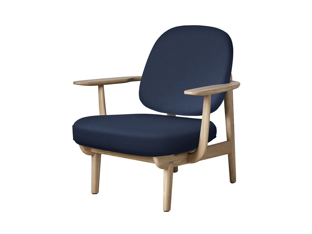 【フリッツ ハンセン/FRITZ HANSEN / GOODS】のFRED / フレッド ラウンジチェア JH97 インテリア・キッズ・メンズ・レディースファッション・服の通販 founy(ファニー) 　ウッド　Wooden Design　エレガント 上品　Elegant　オイル　Body Oil　ファブリック　Fabric, Textile　フォルム　Silhouette, Form　フラット　Flat, Flat Shoes　フレーム　Frame, Outline　ホーム・キャンプ・アウトドア・お取り寄せ　Home Living / Home & Lifestyle / Camping Gear / Outdoor Camping　家具・インテリア　Home Furniture & Interior. Stylish & Functional Living Spaces　チェア・椅子　Seating & Chairs　ラウンジチェア・リクライナー　Lounge Chairs / Recliners　張地:1153 ブルーユニ(クリスチャンハウン)、フレーム:オーク(クリアラッカー仕上)|ID: prp329100000005253 ipo3291000000033217859