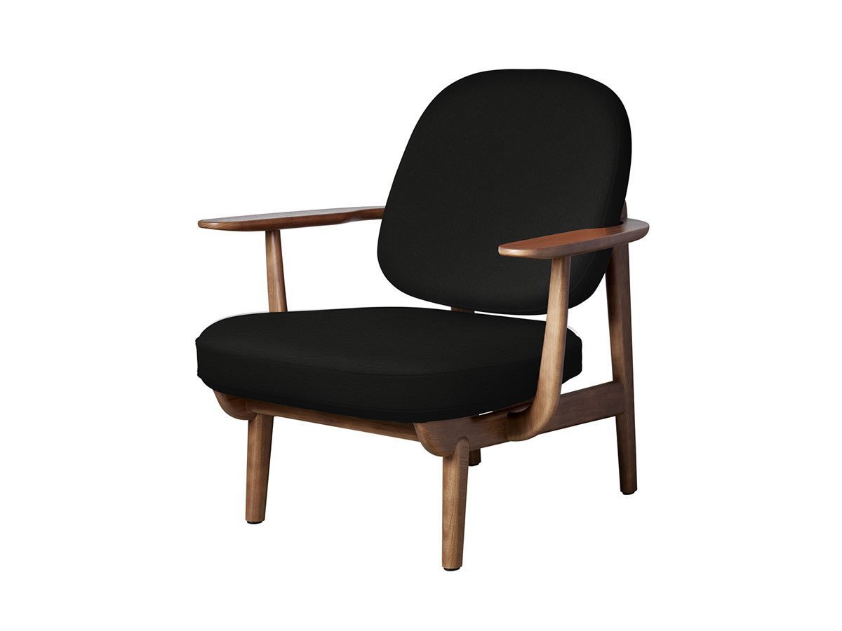 【フリッツ ハンセン/FRITZ HANSEN / GOODS】のFRED / フレッド ラウンジチェア JH97 インテリア・キッズ・メンズ・レディースファッション・服の通販 founy(ファニー) 　ウッド　Wooden Design　エレガント 上品　Elegant　オイル　Body Oil　ファブリック　Fabric, Textile　フォルム　Silhouette, Form　フラット　Flat, Flat Shoes　フレーム　Frame, Outline　ホーム・キャンプ・アウトドア・お取り寄せ　Home Living / Home & Lifestyle / Camping Gear / Outdoor Camping　家具・インテリア　Home Furniture & Interior. Stylish & Functional Living Spaces　チェア・椅子　Seating & Chairs　ラウンジチェア・リクライナー　Lounge Chairs / Recliners　張地:1175 ブラックユニ(クリスチャンハウン)、フレーム:ウォルナットステインドオーク|ID: prp329100000005253 ipo3291000000033217939