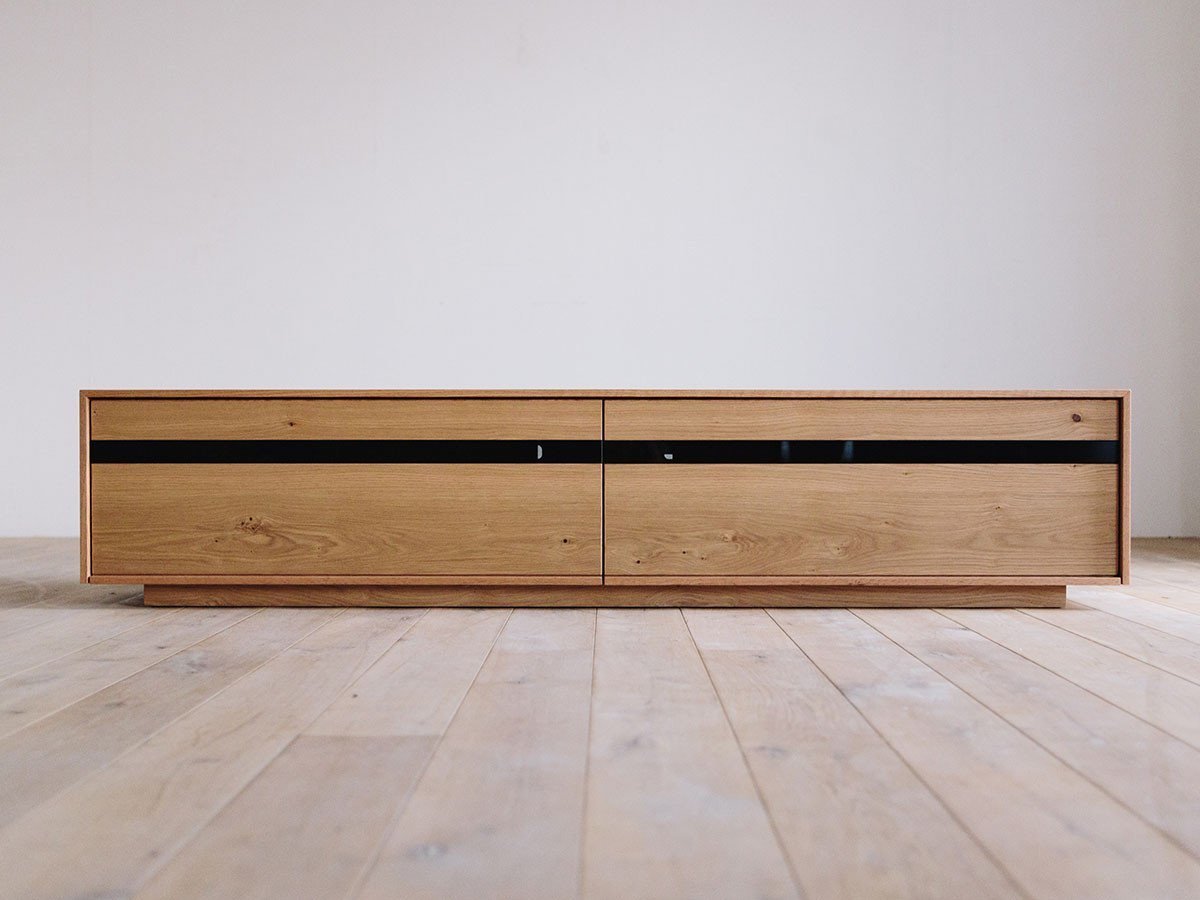 【ヒラシマ/HIRASHIMA / GOODS】のLIBERIA PLUS TV Board / リベリアプラス テレビボード インテリア・キッズ・メンズ・レディースファッション・服の通販 founy(ファニー) ガラス Glass, Glassware スリット Slit, Slit Detail ホーム・キャンプ・アウトドア・お取り寄せ Home Living / Home & Lifestyle / Camping Gear / Outdoor Camping 家具・インテリア Home Furniture & Interior. Stylish & Functional Living Spaces テレビボード・テレビ台 TV Cabinets & Consoles テレビ台・TVボード Tv Board ウッド:オーク|ID: prp329100000005352 ipo3291000000036605828