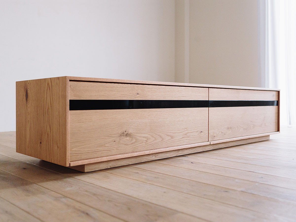 【ヒラシマ/HIRASHIMA / GOODS】のLIBERIA PLUS TV Board / リベリアプラス テレビボード インテリア・キッズ・メンズ・レディースファッション・服の通販 founy(ファニー) ガラス Glass, Glassware スリット Slit, Slit Detail ホーム・キャンプ・アウトドア・お取り寄せ Home Living / Home & Lifestyle / Camping Gear / Outdoor Camping 家具・インテリア Home Furniture & Interior. Stylish & Functional Living Spaces テレビボード・テレビ台 TV Cabinets & Consoles テレビ台・TVボード Tv Board 前板ガラスにはリモコン透過性のある強化ガラスを採用しています。189サイズと210サイズの前板は、中|ID: prp329100000005352 ipo3291000000036605839