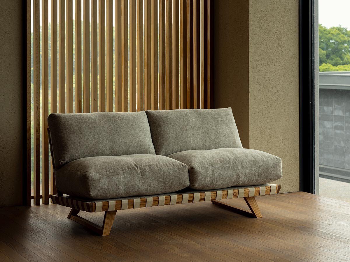 【アジム/AJIM / GOODS】のbalsa sofa 2.5p / バルサ ソファ 2.5人掛け インテリア・キッズ・メンズ・レディースファッション・服の通販 founy(ファニー) 　シンプル　Simple, Minimal　フレーム　Frame, Outline　リゾート　Resort, Vacation Style　ホーム・キャンプ・アウトドア・お取り寄せ　Home Living / Home & Lifestyle / Camping Gear / Outdoor Camping　家具・インテリア　Home Furniture & Interior. Stylish & Functional Living Spaces　ソファー　Couches & Sofas　張地:LA BE(ランク 2)、フレーム:センダン、テープ:ホワイト|ID: prp329100000005357 ipo3291000000032687005