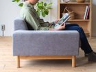 【シーヴ/SIEVE / GOODS】のbulge sofa 1seater / バージュ 1人掛けソファ 本体の背もたれはクッション性がある仕様のため、背の高い方などは背クッションを外してもご使用になれます|ID: prp329100000005415 ipo3291000000030199265