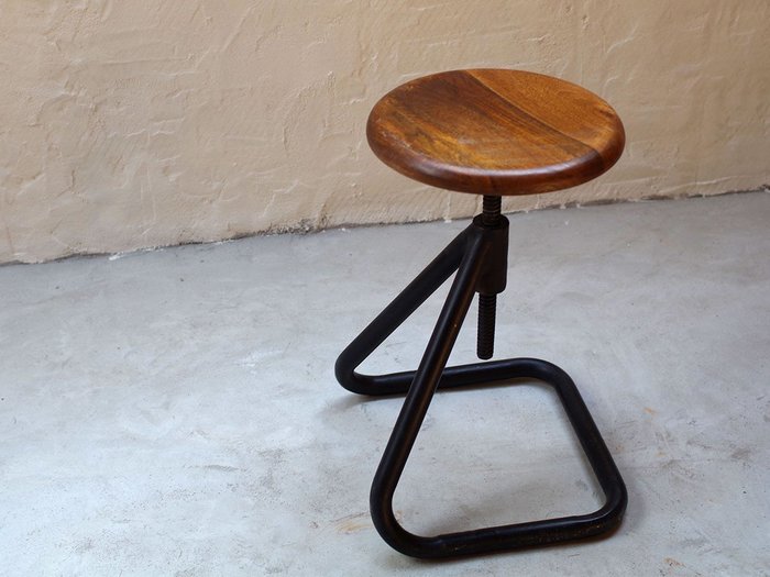 【ライフファニチャー/LIFE FURNITURE / GOODS】のFR IRON STOOL / FR アイアンスツール インテリア・キッズ・メンズ・レディースファッション・服の通販 founy(ファニー) https://founy.com/ 送料無料 Free Shipping フレーム Frame, Outline ホーム・キャンプ・アウトドア・お取り寄せ Home Living / Home & Lifestyle / Camping Gear / Outdoor Camping 家具・インテリア Home Furniture & Interior. Stylish & Functional Living Spaces チェア・椅子 Seating & Chairs スツール・バースツール Stools & Bar Stools |ID: prp329100000005449 ipo3291000000030211815
