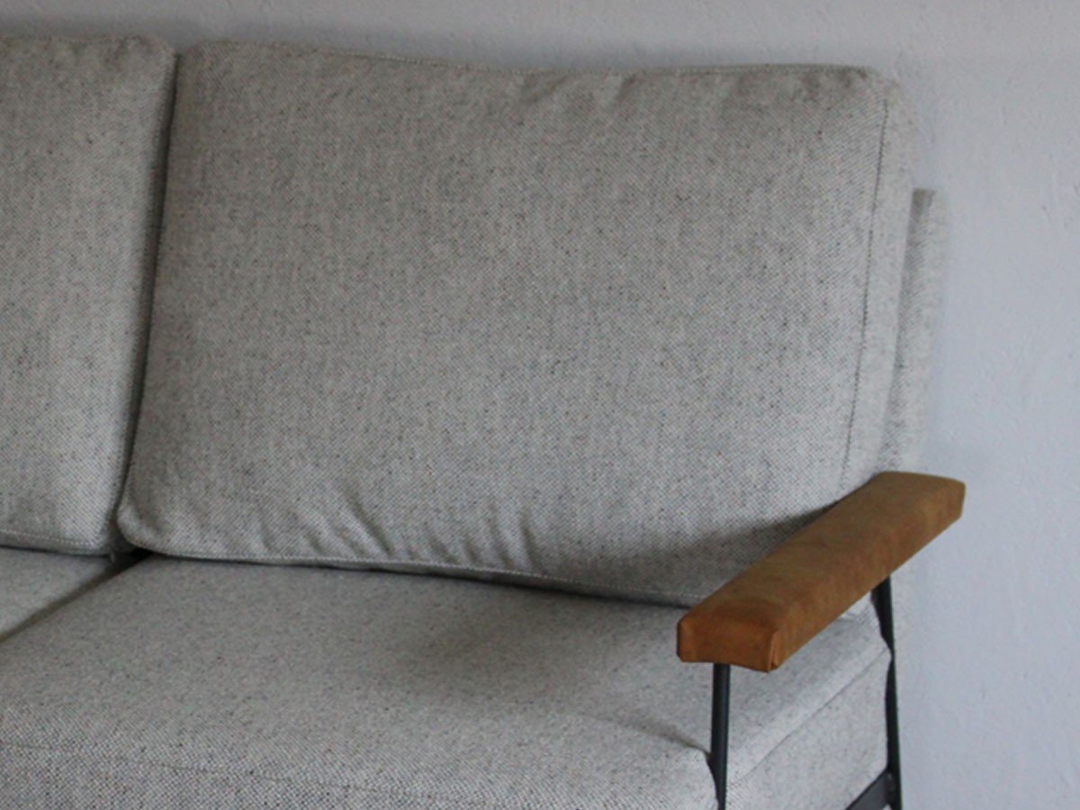 【スウィッチ/SWITCH / GOODS】のCargo Sofa 1P / カーゴ 1人掛けソファ インテリア・キッズ・メンズ・レディースファッション・服の通販 founy(ファニー) 　送料無料　Free Shipping　クッション　Cushion, Throw Pillow　フィット　Fit, Slim Fit　ホーム・キャンプ・アウトドア・お取り寄せ　Home Living / Home & Lifestyle / Camping Gear / Outdoor Camping　家具・インテリア　Home Furniture & Interior. Stylish & Functional Living Spaces　ソファー　Couches & Sofas　アーム「オイルレザー / L-11 ダークブラウン(キャメル)」参考イメージ|ID: prp329100000005527 ipo3291000000036854667