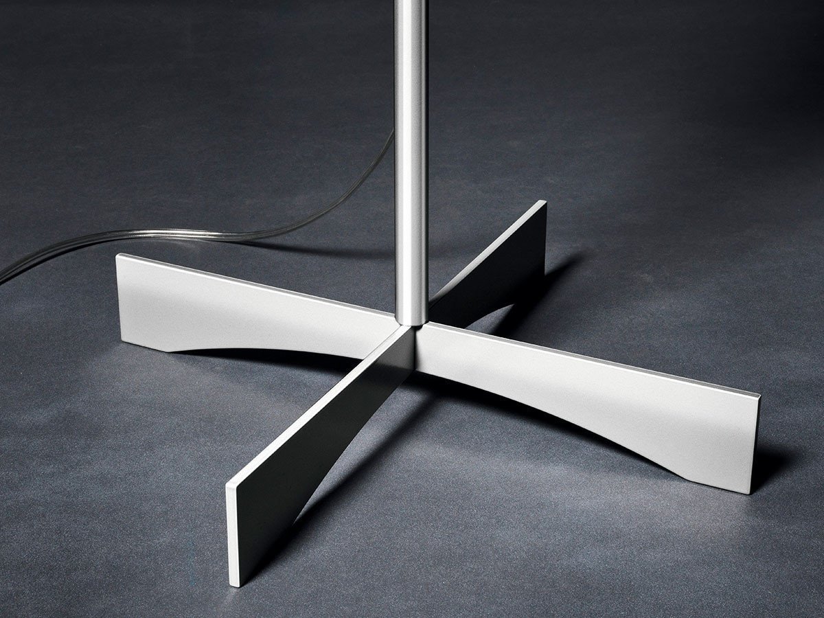 【フォスカリーニ/FOSCARINI / GOODS】のHavana Floor / ハバナ フロア(ホワイト) インテリア・キッズ・メンズ・レディースファッション・服の通販 founy(ファニー) 送料無料 Free Shipping コレクション Collection, Seasonal Line スリット Slit, Slit Detail ニューヨーク New York, NYC Style フォルム Silhouette, Form ホーム・キャンプ・アウトドア・お取り寄せ Home Living / Home & Lifestyle / Camping Gear / Outdoor Camping 家具・インテリア Home Furniture & Interior. Stylish & Functional Living Spaces ライト・照明 Lamps & Lighting Fixtures フロアランプ・スタンドライト Floor Lamp / Standing Lamp ベースクローム|ID: prp329100000005661 ipo3291000000036808789