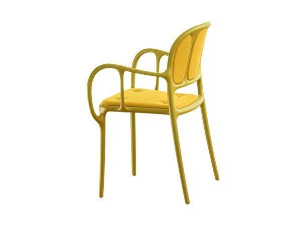 【マジス/MAGIS / GOODS】のMILA / ミラ クッション付 インテリア・キッズ・メンズ・レディースファッション・服の通販 founy(ファニー) 　送料無料　Free Shipping　クッション　Cushion, Throw Pillow　コーティング　Coating, Coated Finish　フォルム　Silhouette, Form　ホーム・キャンプ・アウトドア・お取り寄せ　Home Living / Home & Lifestyle / Camping Gear / Outdoor Camping　家具・インテリア　Home Furniture & Interior. Stylish & Functional Living Spaces　チェア・椅子　Seating & Chairs　ダイニングチェア・木製チェア　Dining Chairs　イエロー|ID: prp329100000005673 ipo3291000000034242670