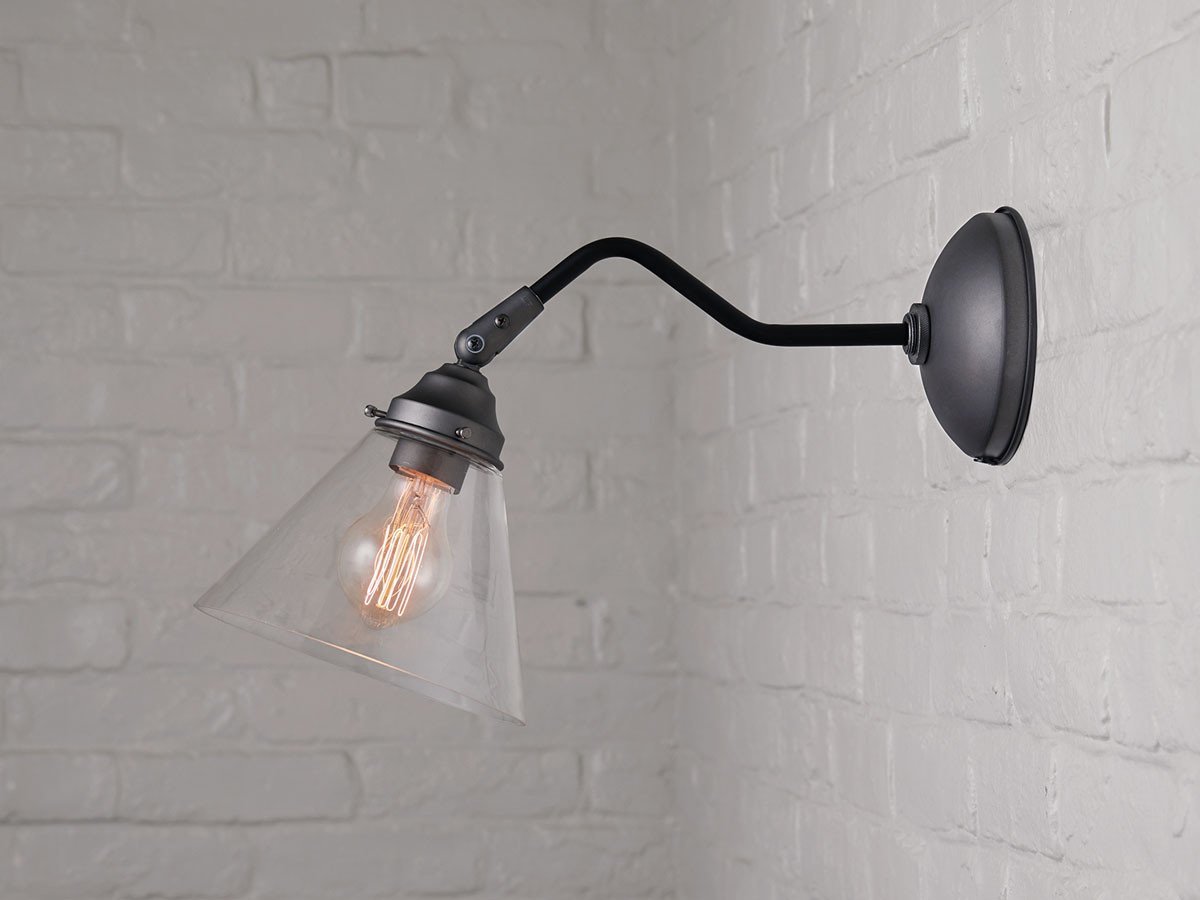 【フライミー ファクトリー/FLYMEe Factory / GOODS】のCUSTOM SERIES Basic Long Wall Lamp L × Trans Jam / カスタムシリーズ ベーシックロングウォールランプ L × トランス(ジャム) インテリア・キッズ・メンズ・レディースファッション・服の通販 founy(ファニー) 　送料無料　Free Shipping　ガラス　Glass　シンプル　Simple　デスク　Desk　フォルム　Form　台形　Trapezoid　ホーム・キャンプ・アウトドア・お取り寄せ　Home,Garden,Outdoor,Camping Gear　家具・インテリア　Furniture　ライト・照明　Lighting & Light Fixtures　器具本体:ビンテージメタル、シェード:クリア|ID: prp329100000005768 ipo3291000000030240486