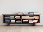 【ヒラシマ/HIRASHIMA / GOODS】のCARAMELLA Low Shelf / カラメッラ ローシェルフ 壁面に付けて設置したイメージ|ID: prp329100000005798 ipo3291000000030217720