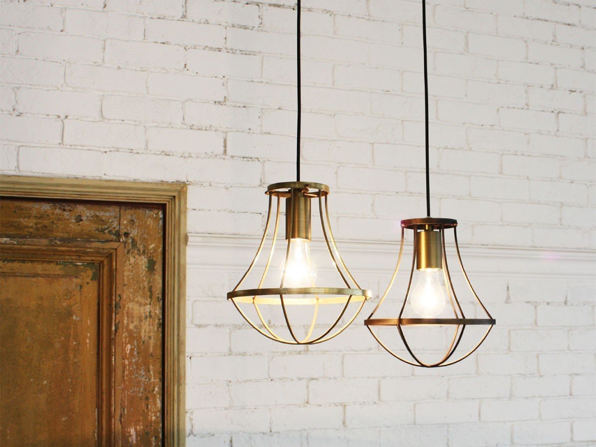 【フライミー ブラン/FLYMEe Blanc / GOODS】のPendant Lamp / ペンダントランプ #16783 インテリア・キッズ・メンズ・レディースファッション・服の通販 founy(ファニー) 　送料無料　Free Shipping　おすすめ　Recommended / Our Picks　シンプル　Simple, Minimal　フォルム　Silhouette, Form　フレーム　Frame, Outline　ホーム・キャンプ・アウトドア・お取り寄せ　Home Living / Home & Lifestyle / Camping Gear / Outdoor Camping　家具・インテリア　Home Furniture & Interior. Stylish & Functional Living Spaces　ライト・照明　Lamps & Lighting Fixtures　ペンダントライト・吊り下げ照明　Pendant Light / Hanging Light Fixture　左:アンティークゴールド、右:アンティークブラウン|ID: prp329100000005823 ipo3291000000034434920