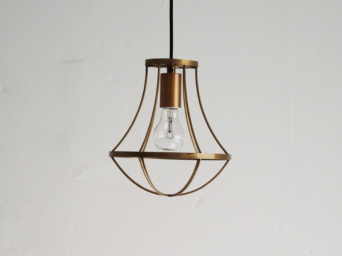 【フライミー ブラン/FLYMEe Blanc / GOODS】のPendant Lamp / ペンダントランプ #16783 インテリア・キッズ・メンズ・レディースファッション・服の通販 founy(ファニー) 　送料無料　Free Shipping　おすすめ　Recommended / Our Picks　シンプル　Simple, Minimal　フォルム　Silhouette, Form　フレーム　Frame, Outline　ホーム・キャンプ・アウトドア・お取り寄せ　Home Living / Home & Lifestyle / Camping Gear / Outdoor Camping　家具・インテリア　Home Furniture & Interior. Stylish & Functional Living Spaces　ライト・照明　Lamps & Lighting Fixtures　ペンダントライト・吊り下げ照明　Pendant Light / Hanging Light Fixture　アンティークゴールド、付属電球:白熱電球|ID: prp329100000005823 ipo3291000000034434923