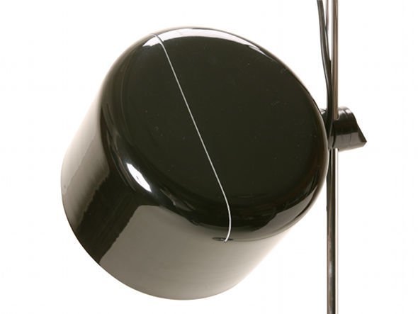 【オルーチェ/Oluce / GOODS】のCoupe 3321 FLOOR LAMP / クーペ 3321 フロアランプ(ブラック) インテリア・キッズ・メンズ・レディースファッション・服の通販 founy(ファニー) 　送料無料　Free Shipping　コレクション　Collection, Seasonal Line　スリット　Slit, Slit Detail　ホーム・キャンプ・アウトドア・お取り寄せ　Home Living / Home & Lifestyle / Camping Gear / Outdoor Camping　家具・インテリア　Home Furniture & Interior. Stylish & Functional Living Spaces　ライト・照明　Lamps & Lighting Fixtures　フロアランプ・スタンドライト　Floor Lamp / Standing Lamp　シェード上部のスリットから光がこぼれるようにデザインされています。|ID: prp329100000005849 ipo3291000000033440971