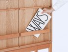 【ベンカ/BENCA / GOODS】のHIMAWARI Living cabinet / ヒマワリ リビングキャビネット 取手のバーと扉の間には、厚手の雑誌が2冊ほど入るスリット(隙間)が設けられています。|ID: prp329100000005865 ipo3291000000030189186