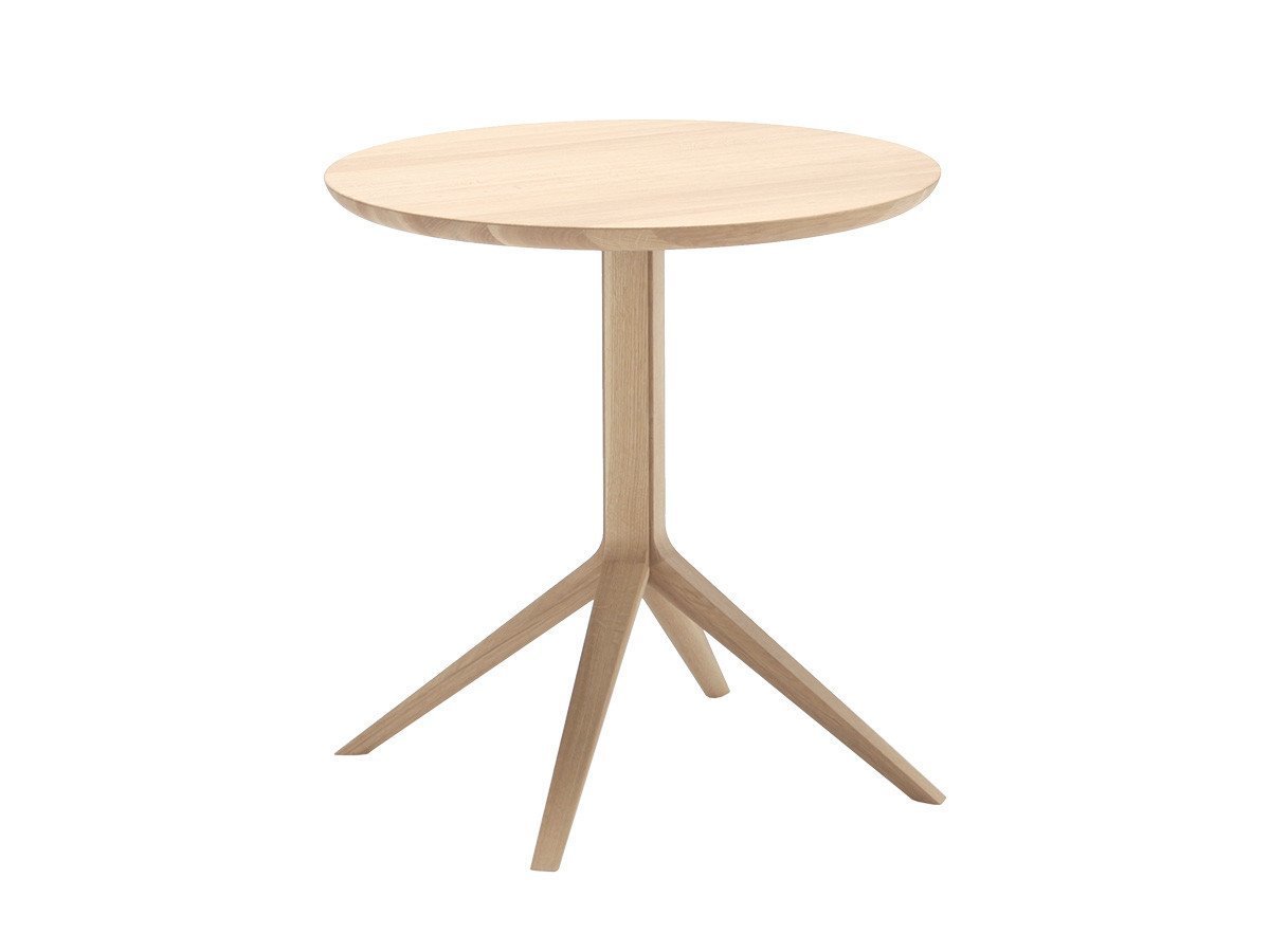 【カリモクニュースタンダード/KARIMOKU NEW STANDARD / GOODS】のSCOUT BISTRO TABLE / スカウト ビストロ テーブル 人気、トレンドファッション・服の通販 founy(ファニー) 　送料無料　Free Shipping　エレガント 上品　Elegant　コンパクト　Compact, Small Size　シンプル　Simple, Minimal　テーブル　Table, Dining Table　ラウンド　Round, Round Neck　ホーム・キャンプ・アウトドア・お取り寄せ　Home Living / Home & Lifestyle / Camping Gear / Outdoor Camping　家具・インテリア　Home Furniture & Interior. Stylish & Functional Living Spaces　テーブル　Dining, Coffee & Side Tables　カフェテーブル・丸型テーブル　Cafe & Bistro Tables　 other-1|ID: prp329100000005911 ipo3291000000036817976