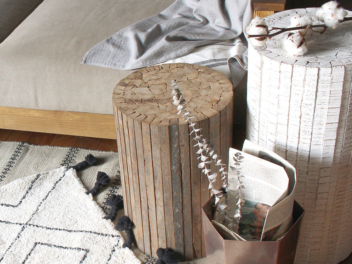 【アデペシュ/a.depeche / GOODS】のCollected-wood round high stool / コレクトウッド ラウンド ハイスツール(ホワイト) 人気、トレンドファッション・服の通販 founy(ファニー) 　ウッド　Wooden Design　ダメージ　Distressed, Destroyed　ハンド　Hand, Handmade　ラウンド　Round, Round Neck　軽量　Lightweight, Ultra Light　ホーム・キャンプ・アウトドア・お取り寄せ　Home Living / Home & Lifestyle / Camping Gear / Outdoor Camping　家具・インテリア　Home Furniture & Interior. Stylish & Functional Living Spaces　チェア・椅子　Seating & Chairs　スツール・バースツール　Stools & Bar Stools　ホーム・キャンプ・アウトドア・お取り寄せ　Home Living / Home & Lifestyle / Camping Gear / Outdoor Camping　家具・インテリア　Home Furniture & Interior. Stylish & Functional Living Spaces　チェア・椅子　Seating & Chairs　カウンターチェア・ハイチェア　Bar Stools / High Stools　other-6|ID: prp329100000005927 ipo3291000000031516285