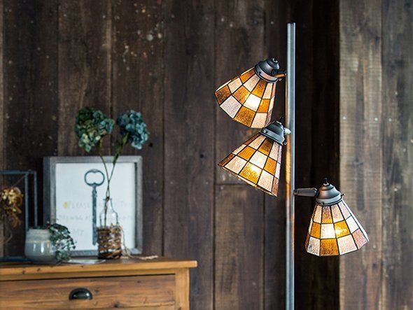 【フライミー ファクトリー/FLYMEe Factory / GOODS】のCUSTOM SERIES Classic Floor Lamp × Stained Glass Dots / カスタムシリーズ クラシックフロアランプ × ステンドグラス(ドッツ) 人気、トレンドファッション・服の通販 founy(ファニー) 　送料無料　Free Shipping　クラシック　Classic, Timeless Style　ドット　Polka Dot, Dot Pattern　ハンド　Hand, Handmade　ホーム・キャンプ・アウトドア・お取り寄せ　Home Living / Home & Lifestyle / Camping Gear / Outdoor Camping　家具・インテリア　Home Furniture & Interior. Stylish & Functional Living Spaces　ライト・照明　Lamps & Lighting Fixtures　フロアランプ・スタンドライト　Floor Lamp / Standing Lamp　other-3|ID: prp329100000005988 ipo3291000000031540885