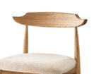 【フライミー ヴェール/FLYMEe vert / GOODS】のDining Chair / ダイニングチェア n97053(オーク) 人気、トレンドファッション・服の通販 founy(ファニー) 送料無料 Free Shipping テーパード Tapered ファブリック Fabric フォルム Form ホーム・キャンプ・アウトドア・お取り寄せ Home,Garden,Outdoor,Camping Gear 家具・インテリア Furniture チェア・椅子 Chair ダイニングチェア Dining Chair thumbnail 背の先端は肘掛けとしてもご利用になれます。|ID: prp329100000006087 ipo3291000000025318443