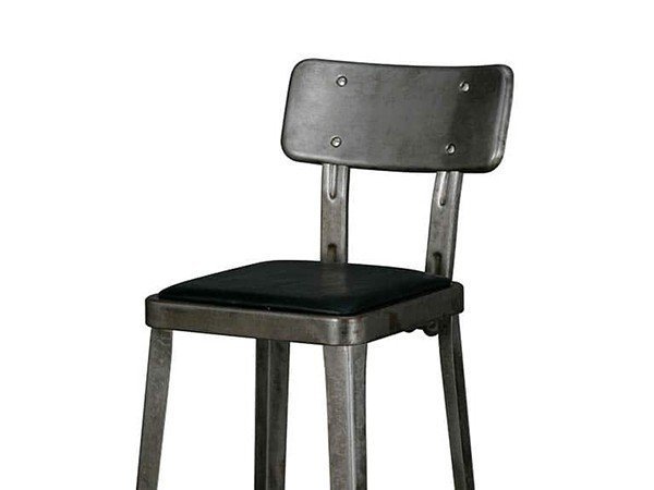 【ダルトン/DULTON / GOODS】のStandard bar chair / スタンダード バーチェア Model 100-213 インテリア・キッズ・メンズ・レディースファッション・服の通販 founy(ファウニー) 　送料無料　Free Shipping　おすすめ　Recommended / Our Picks　クッション　Cushion, Throw Pillow　スタンダード　Standard, Basic　テーブル　Table, Dining Table　ホーム・キャンプ・アウトドア・お取り寄せ　Home Living / Home & Lifestyle / Camping Gear / Outdoor Camping　家具・インテリア　Home Furniture & Interior. Stylish & Functional Living Spaces　チェア・椅子　Seating & Chairs　カウンターチェア・ハイチェア　Bar Stools / High Stools　ロウ サビや擦れ等の仕上げを施したヴィンテージ感の強い仕上げです。|ID: prp329100000006098 ipo3291000000037066182