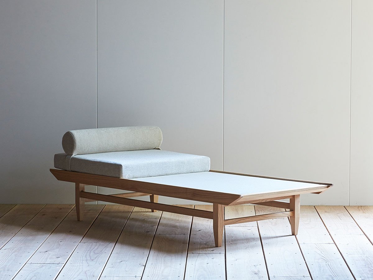 【アジム/AJIM / GOODS】のsesta day bed / セスタ デイベッド 人気、トレンドファッション・服の通販 founy(ファニー) 　クッション　Cushion, Throw Pillow　ホーム・キャンプ・アウトドア・お取り寄せ　Home Living / Home & Lifestyle / Camping Gear / Outdoor Camping　家具・インテリア　Home Furniture & Interior. Stylish & Functional Living Spaces　チェア・椅子　Seating & Chairs　ダイニングベンチ・玄関ベンチ　Bench & Dining Benches　other-2|ID: prp329100000006520 ipo3291000000031546409