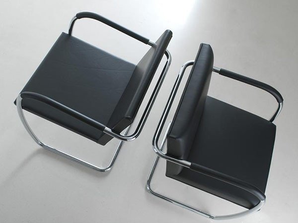 【ノル/Knoll / GOODS】のMies van der Rohe Collection Brno Arm Chair Tubular / ミース ファン デル ローエ コレクション ブルーノ アームチェア チューブラー(アームパッド付) 人気、トレンドファッション・服の通販 founy(ファニー) 　コレクション　Collection　フラット　Flat　ホーム・キャンプ・アウトドア・お取り寄せ　Home,Garden,Outdoor,Camping Gear　家具・インテリア　Furniture　チェア・椅子　Chair　ダイニングチェア　Dining Chair　ホーム・キャンプ・アウトドア・お取り寄せ　Home,Garden,Outdoor,Camping Gear　家具・インテリア　Furniture　チェア・椅子　Chair　アームチェア　Armchair　other-3|ID: prp329100000006571 ipo3291000000031547168