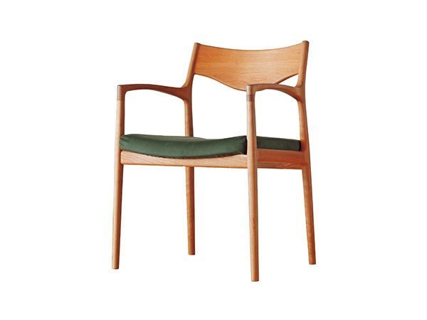 【冨士ファニチア/FUJI FURNITURE / GOODS】のnico Arm Chair / ニコ アームチェア インテリア・キッズ・メンズ・レディースファッション・服の通販 founy(ファニー) 　送料無料　Free Shipping　ホーム・キャンプ・アウトドア・お取り寄せ　Home Living / Home & Lifestyle / Camping Gear / Outdoor Camping　家具・インテリア　Home Furniture & Interior. Stylish & Functional Living Spaces　チェア・椅子　Seating & Chairs　ダイニングチェア・木製チェア　Dining Chairs　ホーム・キャンプ・アウトドア・お取り寄せ　Home Living / Home & Lifestyle / Camping Gear / Outdoor Camping　家具・インテリア　Home Furniture & Interior. Stylish & Functional Living Spaces　チェア・椅子　Seating & Chairs　アームチェア・アクセントチェア　Armchairs & Accent Chairs　フレーム:OC / チェリー材(オイル塗装)、張地:LS15(Sランク)|ID: prp329100000006575 ipo3291000000036273390