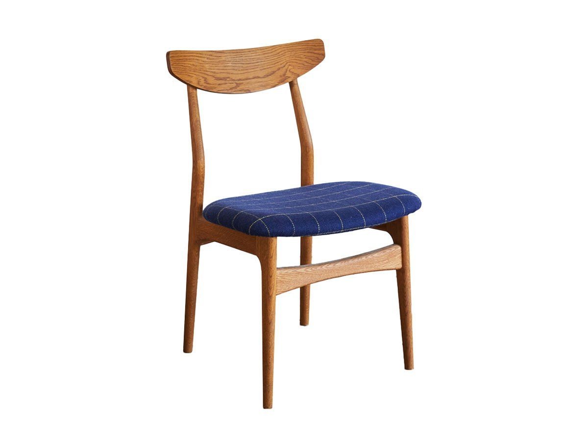 【スウィッチ/SWITCH / GOODS】のCordial Dining Chair / コーディアル ダイニングチェア インテリア・キッズ・メンズ・レディースファッション・服の通販 founy(ファニー) 　送料無料　Free Shipping　オイル　Oil　フォルム　Form　ホーム・キャンプ・アウトドア・お取り寄せ　Home,Garden,Outdoor,Camping Gear　家具・インテリア　Furniture　チェア・椅子　Chair　ダイニングチェア　Dining Chair　張地:F-42 リボン ネイビー|ID: prp329100000006591 ipo3291000000030189579