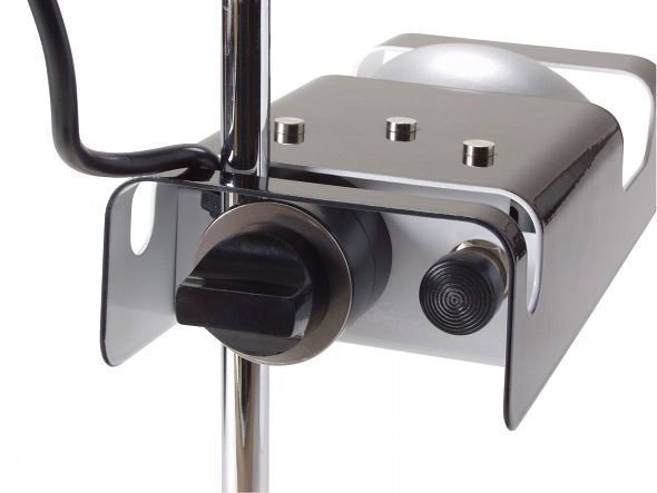 【オルーチェ/Oluce / GOODS】のSpider 3319 FLOOR LAMP / スパイダー 3319 フロアランプ インテリア・キッズ・メンズ・レディースファッション・服の通販 founy(ファニー) 送料無料 Free Shipping シルバー Silver, Metallic Silver ホーム・キャンプ・アウトドア・お取り寄せ Home Living / Home & Lifestyle / Camping Gear / Outdoor Camping 家具・インテリア Home Furniture & Interior. Stylish & Functional Living Spaces ライト・照明 Lamps & Lighting Fixtures フロアランプ・スタンドライト Floor Lamp / Standing Lamp シェードの根元にあるつまみ(画像左)で光源の角度、昇降、向きの調節が可能です。つまみの右はON /|ID: prp329100000006602 ipo3291000000036807115