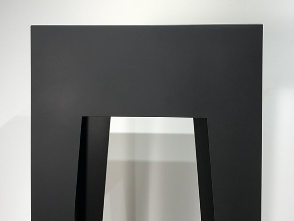 【フライミー ノワール/FLYMEe Noir / GOODS】のMURO / ムロ コンソールテーブル 高さ70cm インテリア・キッズ・メンズ・レディースファッション・服の通販 founy(ファニー) 　送料無料　Free Shipping　コレクション　Collection, Seasonal Line　シンプル　Simple, Minimal　テーブル　Table, Dining Table　ホーム・キャンプ・アウトドア・お取り寄せ　Home Living / Home & Lifestyle / Camping Gear / Outdoor Camping　家具・インテリア　Home Furniture & Interior. Stylish & Functional Living Spaces　テーブル　Dining, Coffee & Side Tables　コンソールテーブル・カウンター机　Console & Hallway Tables　カラーは強すぎないマットブラック仕上げです。|ID: prp329100000006645 ipo3291000000036305083