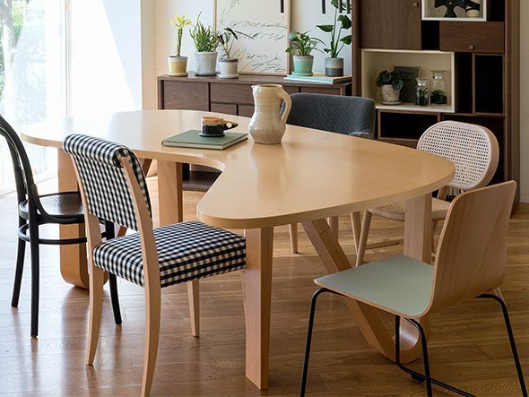 【イデー/IDEE / GOODS】のCURVED PLYWOOD TABLE / カーヴド プライウッドテーブル 人気、トレンドファッション・服の通販 founy(ファニー) 　テーブル　Table, Dining Table　デスク　Desk, Work Desk　ホーム・キャンプ・アウトドア・お取り寄せ　Home Living / Home & Lifestyle / Camping Gear / Outdoor Camping　家具・インテリア　Home Furniture & Interior. Stylish & Functional Living Spaces　テーブル　Dining, Coffee & Side Tables　ダイニングテーブル・食卓テーブル　Dining Tables　other-4|ID: prp329100000006764 ipo3291000000031545006