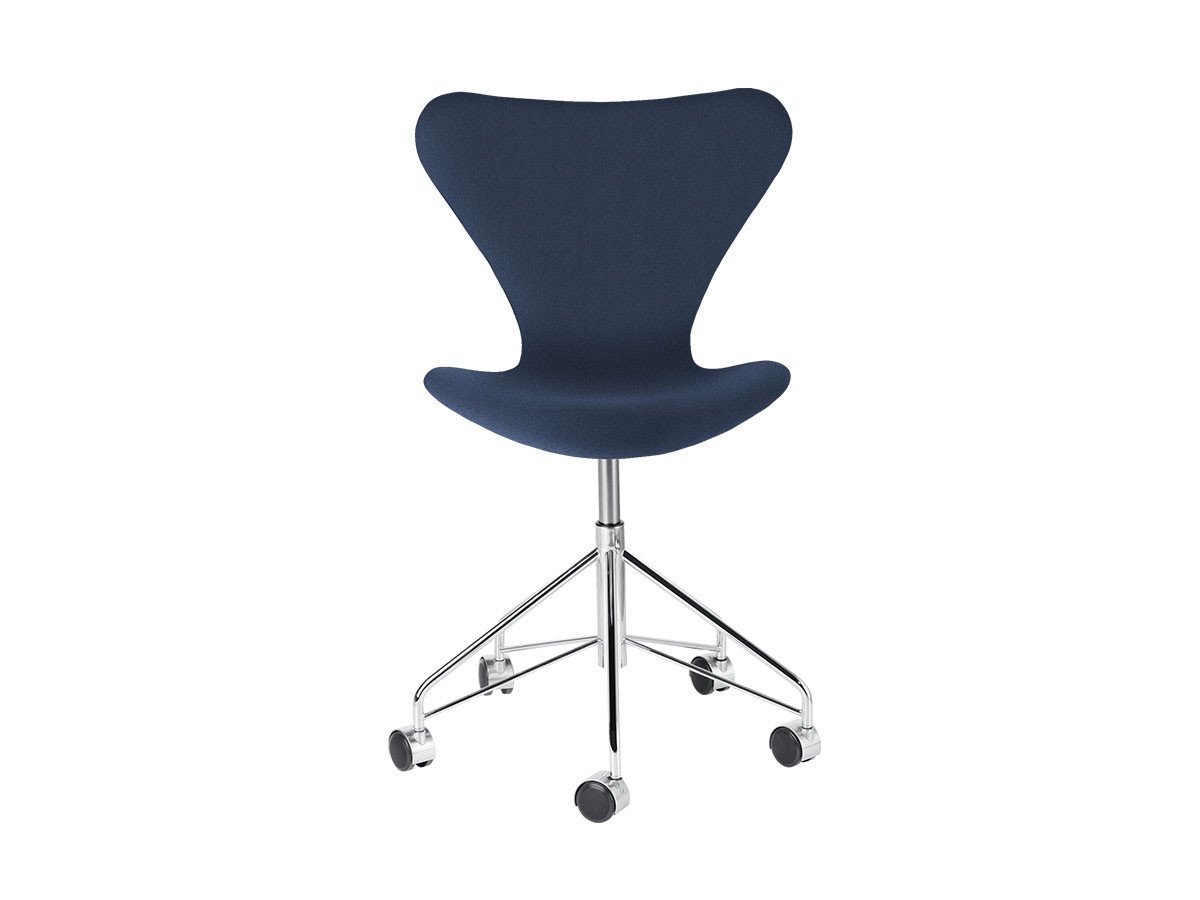 【フリッツ ハンセン/FRITZ HANSEN / GOODS】のSERIES 7 / セブンチェア フルパディング キャスター付き回転ベース 3117 人気、トレンドファッション・服の通販 founy(ファニー) 　キャップ　Cap, Baseball Cap　クッション　Cushion, Throw Pillow　シェイプ　Shape, Slim Fit　ファブリック　Fabric, Textile　送料無料　Free Shipping　おすすめ　Recommended / Our Picks　ホーム・キャンプ・アウトドア・お取り寄せ　Home Living / Home & Lifestyle / Camping Gear / Outdoor Camping　家具・インテリア　Home Furniture & Interior. Stylish & Functional Living Spaces　チェア・椅子　Seating & Chairs　オフィスチェア・在宅ワーク用チェア　Office & Desk Chairs　other-3|ID: prp329100000006839 ipo3291000000031502731
