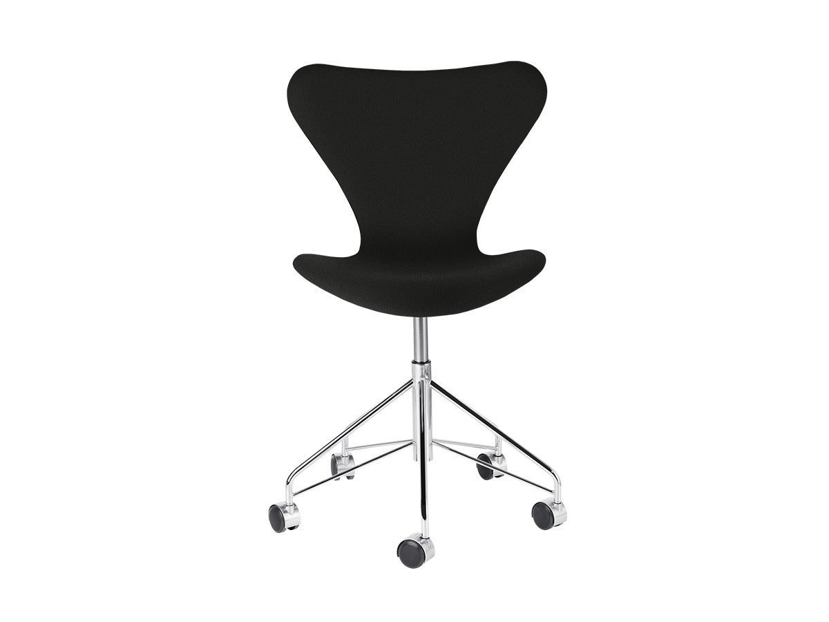 【フリッツ ハンセン/FRITZ HANSEN / GOODS】のSERIES 7 / セブンチェア フルパディング キャスター付き回転ベース 3117 人気、トレンドファッション・服の通販 founy(ファニー) 　キャップ　Cap, Baseball Cap　クッション　Cushion, Throw Pillow　シェイプ　Shape, Slim Fit　ファブリック　Fabric, Textile　送料無料　Free Shipping　おすすめ　Recommended / Our Picks　ホーム・キャンプ・アウトドア・お取り寄せ　Home Living / Home & Lifestyle / Camping Gear / Outdoor Camping　家具・インテリア　Home Furniture & Interior. Stylish & Functional Living Spaces　チェア・椅子　Seating & Chairs　オフィスチェア・在宅ワーク用チェア　Office & Desk Chairs　other-5|ID: prp329100000006839 ipo3291000000031502733