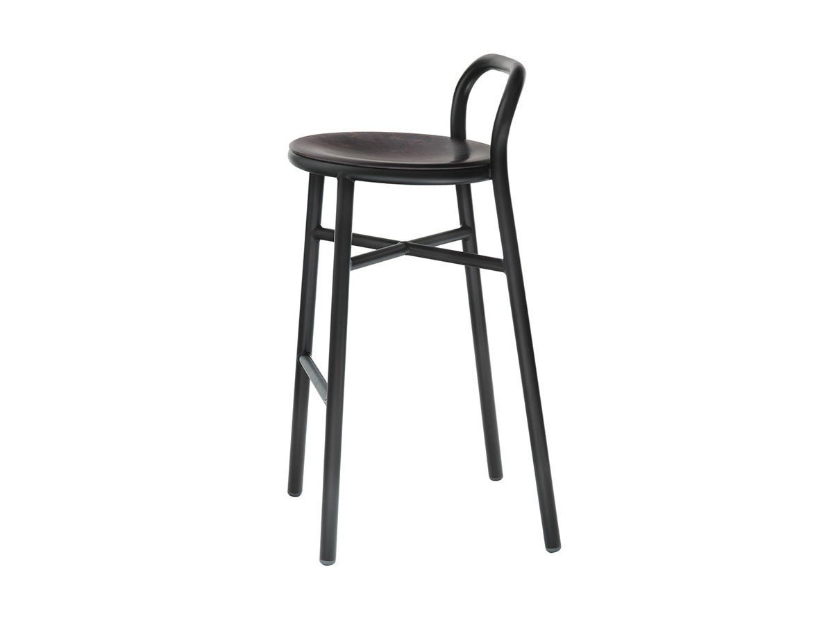 【マジス/MAGIS / GOODS】のPIPE STOOL / パイプ スツール(ウッド) インテリア・キッズ・メンズ・レディースファッション・服の通販 founy(ファニー) 　送料無料　Free Shipping　ウッド　Wood　シンプル　Simple　チューブ　Tube　フィット　Fit　軽量　Lightweight　ホーム・キャンプ・アウトドア・お取り寄せ　Home,Garden,Outdoor,Camping Gear　家具・インテリア　Furniture　チェア・椅子　Chair　スツール　Stool　ホーム・キャンプ・アウトドア・お取り寄せ　Home,Garden,Outdoor,Camping Gear　家具・インテリア　Furniture　チェア・椅子　Chair　カウンターチェア・ハイスツール　Counter Chair/High Stool　ダークビーチ × ブラック、サイズ:座面高77cm|ID: prp329100000006902 ipo3291000000030256468