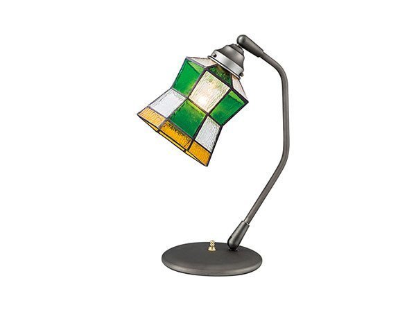 【フライミー ファクトリー/FLYMEe Factory / GOODS】のCUSTOM SERIES Classic Desk Lamp × Stained Glass Helm / カスタムシリーズ クラシックデスクランプ × ステンドグラス(ヘルム) 人気、トレンドファッション・服の通販 founy(ファニー) 　クラシック　Classic, Timeless Style　デスク　Desk, Work Desk　ハンド　Hand, Handmade　ホーム・キャンプ・アウトドア・お取り寄せ　Home Living / Home & Lifestyle / Camping Gear / Outdoor Camping　家具・インテリア　Home Furniture & Interior. Stylish & Functional Living Spaces　ライト・照明　Lamps & Lighting Fixtures　デスクライト・卓上照明　Desk Lamp / Table Lamp / Study Light　 other-1|ID: prp329100000006908 ipo3291000000030236036
