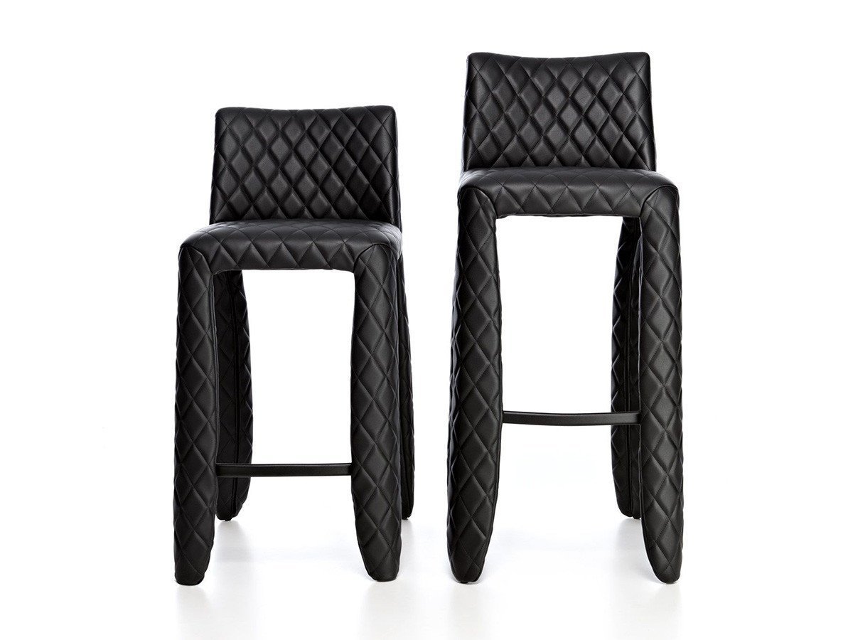 【モーイ/moooi / GOODS】のMonster Barstool Low / モンスター バースツール ロー(合成皮革) インテリア・キッズ・メンズ・レディースファッション・服の通販 founy(ファニー) 　送料無料　Free Shipping　クッション　Cushion, Throw Pillow　ミックス　Mix, Mixed Style　ラグジュアリー　Luxury, Elegant　ホーム・キャンプ・アウトドア・お取り寄せ　Home Living / Home & Lifestyle / Camping Gear / Outdoor Camping　家具・インテリア　Home Furniture & Interior. Stylish & Functional Living Spaces　チェア・椅子　Seating & Chairs　スツール・バースツール　Stools & Bar Stools　ホーム・キャンプ・アウトドア・お取り寄せ　Home Living / Home & Lifestyle / Camping Gear / Outdoor Camping　家具・インテリア　Home Furniture & Interior. Stylish & Functional Living Spaces　チェア・椅子　Seating & Chairs　カウンターチェア・ハイチェア　Bar Stools / High Stools　左:本商品、右:ハイタイプ(国内取扱い外)|ID: prp329100000007174 ipo3291000000035278009
