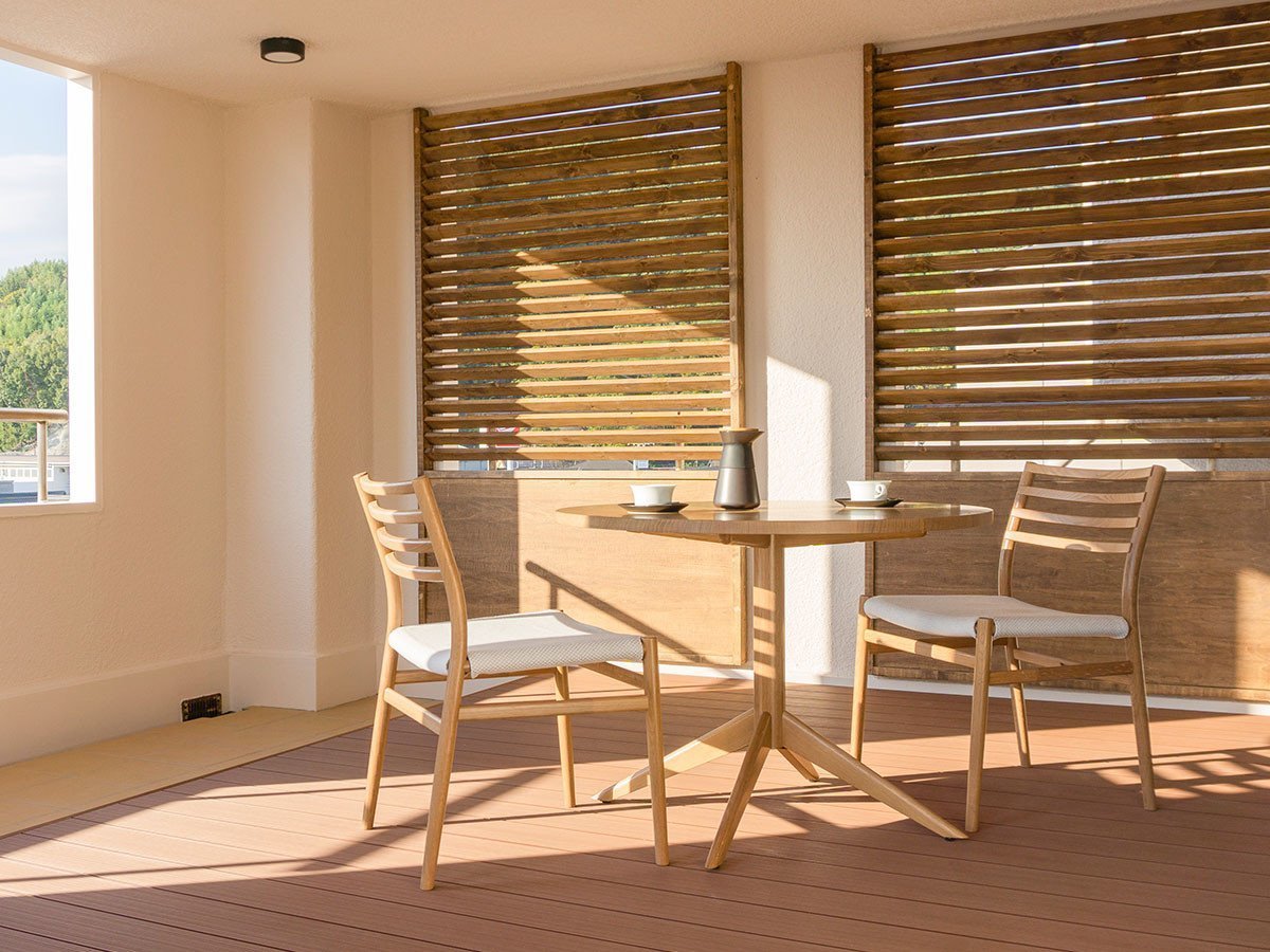 【マスターウォール/MASTERWAL / GOODS】のYU UC8 / ユー ユーシーエイト ダイニングチェア インテリア・キッズ・メンズ・レディースファッション・服の通販 founy(ファニー) 送料無料 Free Shipping スリム Slim, Slim Fit フィット Fit, Slim Fit 軽量 Lightweight, Ultra Light ホーム・キャンプ・アウトドア・お取り寄せ Home Living / Home & Lifestyle / Camping Gear / Outdoor Camping 家具・インテリア Home Furniture & Interior. Stylish & Functional Living Spaces チェア・椅子 Seating & Chairs ダイニングチェア・木製チェア Dining Chairs 張地:ボラボラ 7 ホワイト(ファブリック5)、フレーム:ホワイトオーク、サイズ:インターナショナル|ID: prp329100000007277 ipo3291000000034434880