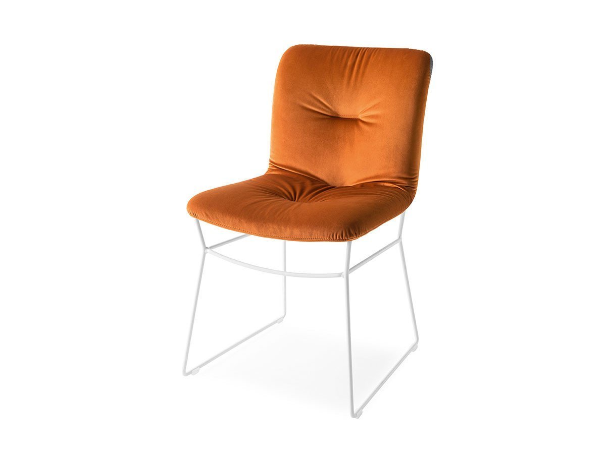【カリガリス/Calligaris / GOODS】のANNIE / アニー CS/1847 インテリア・キッズ・メンズ・レディースファッション・服の通販 founy(ファニー) 　送料無料　Free Shipping　クッション　Cushion, Throw Pillow　ベルベット　Velvet, Velvety　ラグジュアリー　Luxury, Elegant　ホーム・キャンプ・アウトドア・お取り寄せ　Home Living / Home & Lifestyle / Camping Gear / Outdoor Camping　家具・インテリア　Home Furniture & Interior. Stylish & Functional Living Spaces　チェア・椅子　Seating & Chairs　ダイニングチェア・木製チェア　Dining Chairs　シートS0K ブリックレッド、脚部P94 マットホワイト|ID: prp329100000007331 ipo3291000000033111840