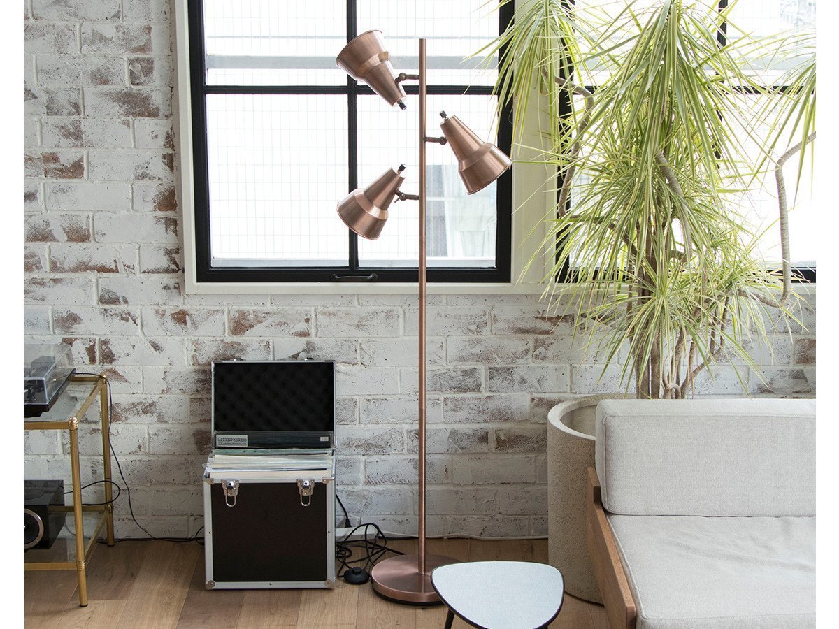 【フライミーパーラー/FLYMEe Parlor / GOODS】のFloor Light / フロアライト #105473 インテリア・キッズ・メンズ・レディースファッション・服の通販 founy(ファニー) 　リラックス　Relax, Relaxed Fit　送料無料　Free Shipping　ホーム・キャンプ・アウトドア・お取り寄せ　Home Living / Home & Lifestyle / Camping Gear / Outdoor Camping　家具・インテリア　Home Furniture & Interior. Stylish & Functional Living Spaces　ライト・照明　Lamps & Lighting Fixtures　フロアランプ・スタンドライト　Floor Lamp / Standing Lamp　コッパー|ID: prp329100000007467 ipo3291000000033300915