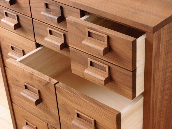 【フライミー ヴェール/FLYMEe vert / GOODS】のChest / チェスト #14036 インテリア・キッズ・メンズ・レディースファッション・服の通販 founy(ファニー) 　ホーム・キャンプ・アウトドア・お取り寄せ　Home Living / Home & Lifestyle / Camping Gear / Outdoor Camping　家具・インテリア　Home Furniture & Interior. Stylish & Functional Living Spaces　収納家具・キャビネット　Storage Furniture　チェスト・収納引き出し　Drawers / Storage Chest　ラベルを入れることができるオリジナルの無垢の取手。|ID: prp329100000007472 ipo3291000000036857986