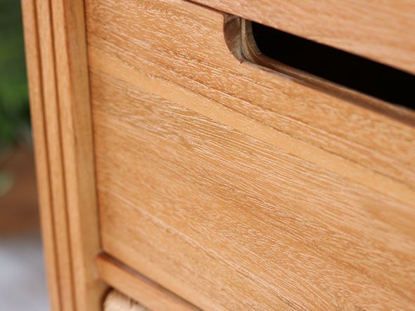 【フライミーヴィラ/FLYMEe Villa / GOODS】のChest / チェスト e45026 インテリア・キッズ・メンズ・レディースファッション・服の通販 founy(ファニー) 　送料無料　Free Shipping　デスク　Desk, Work Desk　バスケット　Basket, Basket Bag　フレーム　Frame, Outline　ラタン　Rattan, Woven Rattan　ホーム・キャンプ・アウトドア・お取り寄せ　Home Living / Home & Lifestyle / Camping Gear / Outdoor Camping　家具・インテリア　Home Furniture & Interior. Stylish & Functional Living Spaces　収納家具・キャビネット　Storage Furniture　チェスト・収納引き出し　Drawers / Storage Chest　表面に凹凸感を加えるサンドブラスト加工が施されているため、重厚かつ繊細な木の質感が最大限に映え、使い|ID: prp329100000007591 ipo3291000000036775890