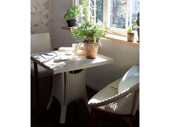 【ロイドルーム/LLOYD LOOM / GOODS】のCAFE TABLE No.1184 / カフェテーブル No.1184 人気、トレンドファッション・服の通販 founy(ファニー) 　送料無料　Free Shipping　ガラス　Glass, Glassware　コンパクト　Compact, Small Size　テーブル　Table, Dining Table　フレーム　Frame, Outline　ペーパー　Paper, Kraft Paper　ワイヤー　Wire, Wired Bra　ホーム・キャンプ・アウトドア・お取り寄せ　Home Living / Home & Lifestyle / Camping Gear / Outdoor Camping　家具・インテリア　Home Furniture & Interior. Stylish & Functional Living Spaces　テーブル　Dining, Coffee & Side Tables　カフェテーブル・丸型テーブル　Cafe & Bistro Tables　other-6|ID: prp329100000007708 ipo3291000000031527621
