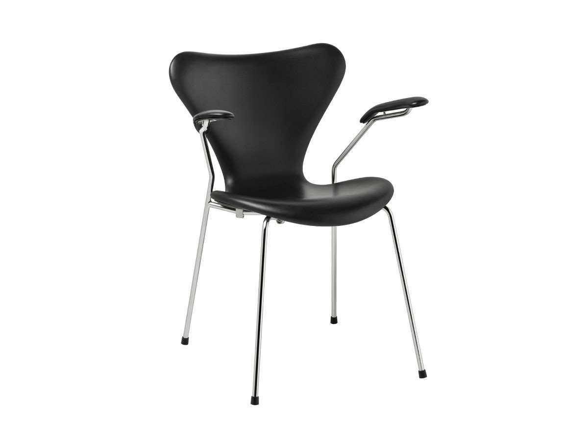 【フリッツ ハンセン/FRITZ HANSEN / GOODS】のSERIES 7 / セブンチェア フルパディング アームチェア 3207 インテリア・キッズ・メンズ・レディースファッション・服の通販 founy(ファニー) 　クッション　Cushion　シェイプ　Shape　ファブリック　Fabric　送料無料　Free Shipping　おすすめ　Recommend　ホーム・キャンプ・アウトドア・お取り寄せ　Home,Garden,Outdoor,Camping Gear　家具・インテリア　Furniture　チェア・椅子　Chair　ダイニングチェア　Dining Chair　ホーム・キャンプ・アウトドア・お取り寄せ　Home,Garden,Outdoor,Camping Gear　家具・インテリア　Furniture　チェア・椅子　Chair　アームチェア　Armchair　フレーム:クローム仕上|ID: prp329100000007827 ipo3291000000030241283