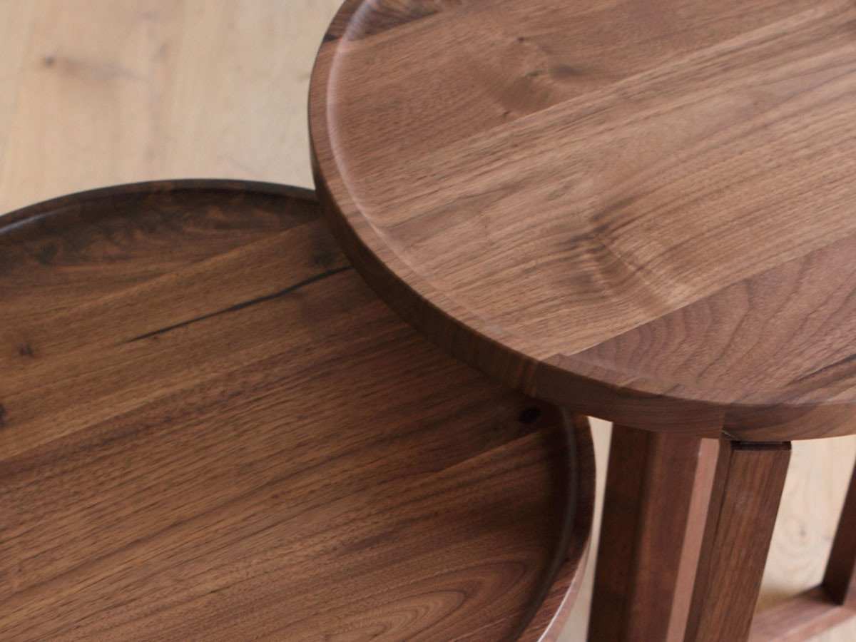 【ヒラシマ/HIRASHIMA / GOODS】のSPAGO Circle Table 042 / スパーゴ サークルテーブル 042 インテリア・キッズ・メンズ・レディースファッション・服の通販 founy(ファニー) 　イタリア　Italy　コンパクト　Compact, Small Size　サークル　Circle, Round Design　テーブル　Table, Dining Table　送料無料　Free Shipping　ホーム・キャンプ・アウトドア・お取り寄せ　Home Living / Home & Lifestyle / Camping Gear / Outdoor Camping　家具・インテリア　Home Furniture & Interior. Stylish & Functional Living Spaces　テーブル　Dining, Coffee & Side Tables　サイドテーブル・ナイトテーブル　Side & End Tables　天板には無垢材を使用し、縁は削り出しでつくられています。|ID: prp329100000008080 ipo3291000000036861963