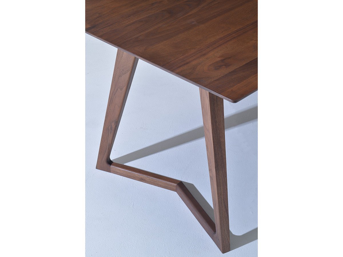 【インジェンフィニティ/Ingenfinity / GOODS】のSAMI / サミ ラウンドテーブル インテリア・キッズ・メンズ・レディースファッション・服の通販 founy(ファニー) 　おすすめ　Recommended / Our Picks　テーブル　Table, Dining Table　ラウンド　Round, Round Neck　ホーム・キャンプ・アウトドア・お取り寄せ　Home Living / Home & Lifestyle / Camping Gear / Outdoor Camping　家具・インテリア　Home Furniture & Interior. Stylish & Functional Living Spaces　テーブル　Dining, Coffee & Side Tables　ダイニングテーブル・食卓テーブル　Dining Tables　参考イメージ|ID: prp329100000008138 ipo3291000000036859807