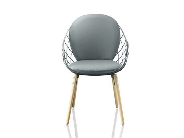 【マジス/MAGIS / GOODS】のPINA / ピーニャ アームチェア ファブリック スクエアクッション × ナチュラル脚(クヴァドラ スティールカット) 人気、トレンドファッション・服の通販 founy(ファニー) 　送料無料　Free Shipping　ウッド　Wood　クッション　Cushion　スクエア　Square　ファブリック　Fabric　フレーム　Flame　ワイヤー　Wire　ホーム・キャンプ・アウトドア・お取り寄せ　Home,Garden,Outdoor,Camping Gear　家具・インテリア　Furniture　チェア・椅子　Chair　ダイニングチェア　Dining Chair　ホーム・キャンプ・アウトドア・お取り寄せ　Home,Garden,Outdoor,Camping Gear　家具・インテリア　Furniture　チェア・椅子　Chair　アームチェア　Armchair　 other-1|ID: prp329100000008210 ipo3291000000030210867