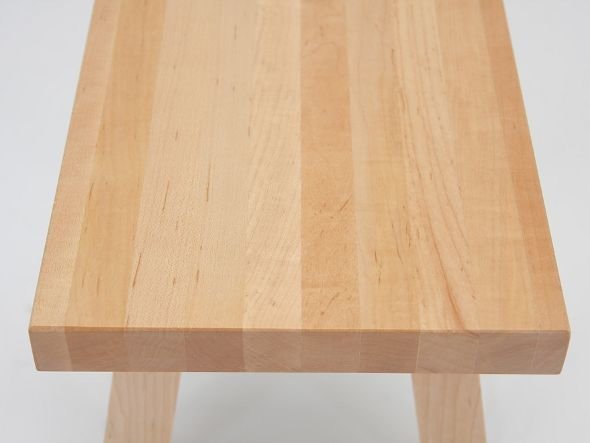 【カリモクニュースタンダード/KARIMOKU NEW STANDARD / GOODS】のTORII-S / トリイ エス インテリア・キッズ・メンズ・レディースファッション・服の通販 founy(ファニー) 　送料無料　Free Shipping　コンパクト　Compact　スリム　Slim　モチーフ　Motif　ホーム・キャンプ・アウトドア・お取り寄せ　Home,Garden,Outdoor,Camping Gear　家具・インテリア　Home Furniture & Interior. Stylish & Functional Living Spaces　チェア・椅子　Chair　スツール　Stool　座面は小径木の細材を美しくはぎ合わせて、一枚の板に仕上げています。|ID: prp329100000008321 ipo3291000000030229810
