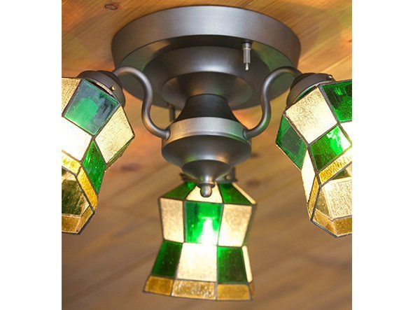 【フライミー ファクトリー/FLYMEe Factory / GOODS】のCUSTOM SERIES 3 Ceiling Lamp × Stained Glass Dots / カスタムシリーズ 3灯シーリングランプ × ステンドグラス(ドッツ) インテリア・キッズ・メンズ・レディースファッション・服の通販 founy(ファニー) 　送料無料　Free Shipping　アンティーク　Antique　ドット　Dot　ハンド　Hand　ホーム・キャンプ・アウトドア・お取り寄せ　Home,Garden,Outdoor,Camping Gear　家具・インテリア　Furniture　ライト・照明　Lighting & Light Fixtures　シーリングライト　Ceiling Light　参考イメージ|ID: prp329100000008371 ipo3291000000025321413