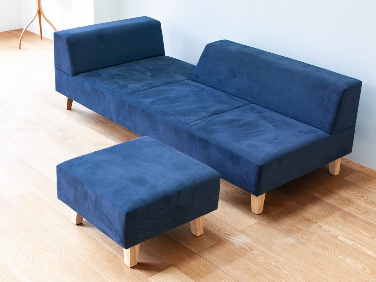 【フランネルソファ/FLANNEL SOFA / GOODS】のPIVO ONE ARM SOFA / ピヴォ 3人掛け片肘ソファ インテリア・キッズ・メンズ・レディースファッション・服の通販 founy(ファニー) 　ホーム・キャンプ・アウトドア・お取り寄せ　Home Living / Home & Lifestyle / Camping Gear / Outdoor Camping　家具・インテリア　Home Furniture & Interior. Stylish & Functional Living Spaces　ソファー　Couches & Sofas　同シリーズの「スツール」を組み合わせたイメージ|ID: prp329100000008520 ipo3291000000037001983