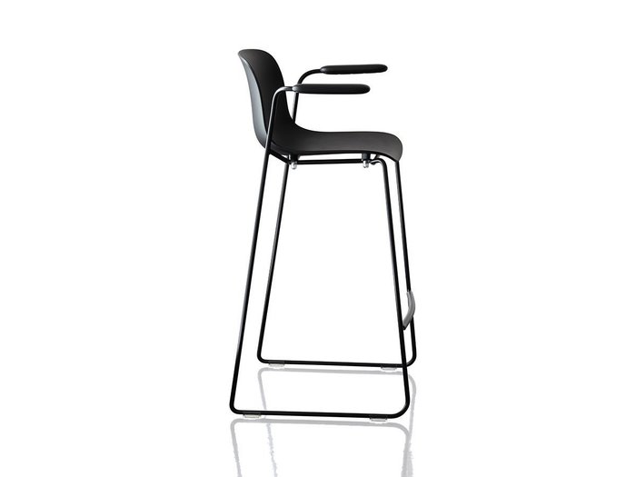 【マジス/MAGIS / GOODS】のTROY STOOL / トロイ アーム付スツール スレッジ・塗装脚 インテリア・キッズ・メンズ・レディースファッション・服の通販 founy(ファニー) https://founy.com/ 送料無料 Free Shipping コンパクト Compact |ID: prp329100000008688 ipo3291000000030213998